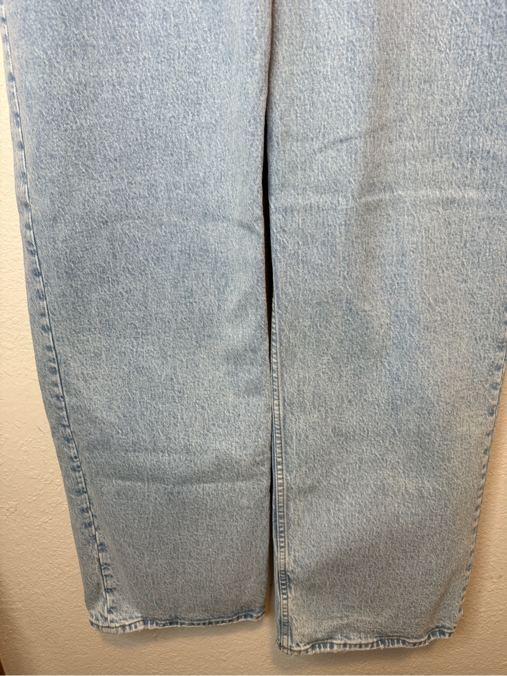 Abercrombie & Fitch Light Wash Wide Leg Jeans - Picture 3 of 8